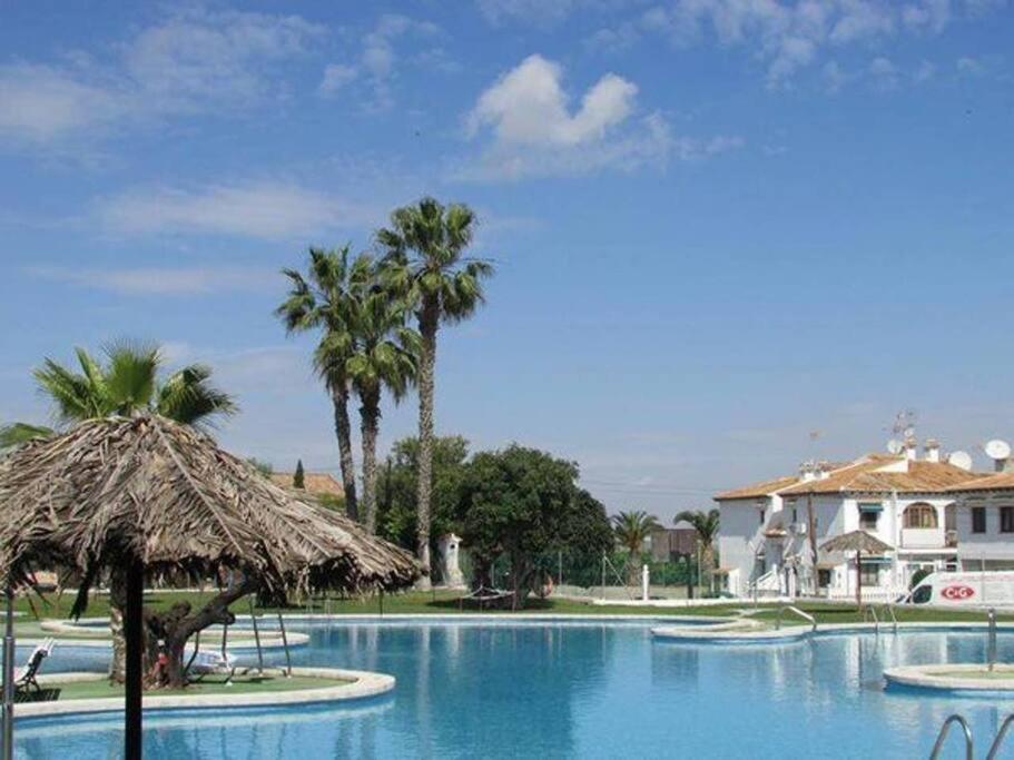 אליקאנטה Bungalow En Los Balcones Planta Baja Manzana 5 Numero 18 מראה חיצוני תמונה